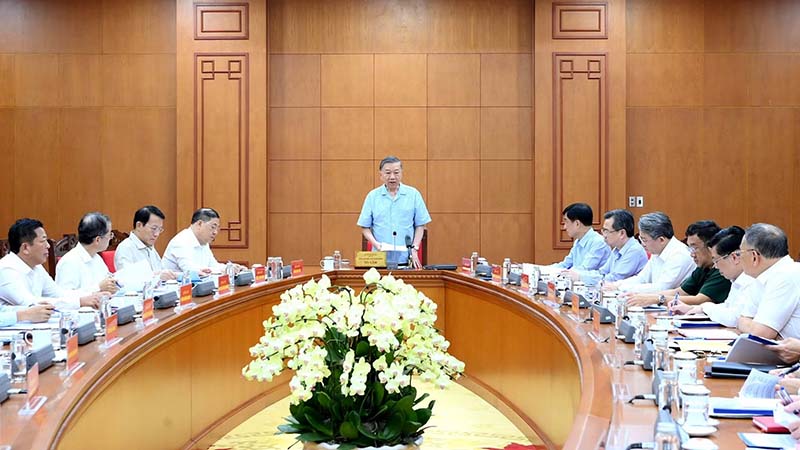 Tổng Bí thư, Chủ tịch nước chủ trì buổi làm việc về chiến lược phát triển công nghiệp hàng hải quốc gia
