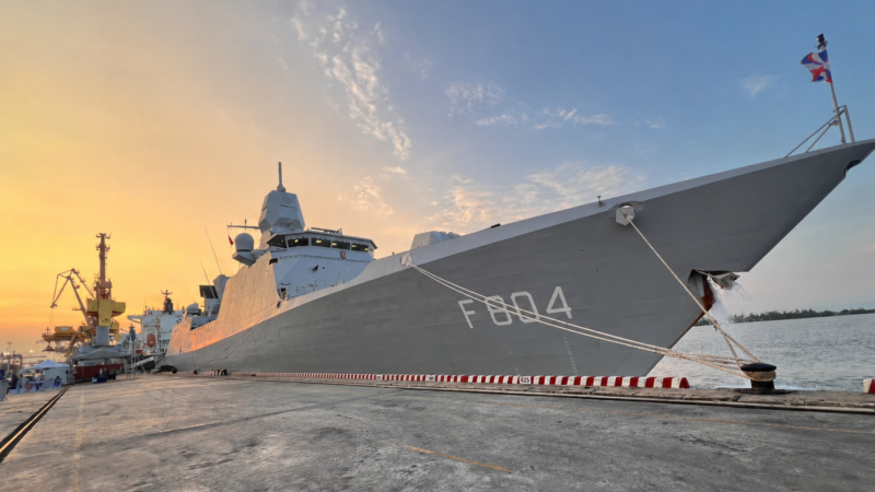 Trường Đại học Hàng hải Việt Nam tham gia chuỗi hoạt động giao lưu nhân dịp tàu HNLMS De Ruyter của Hải quân Hoàng gia Hà Lan cập cảng Hải Phòng